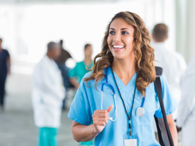 Travel nurse qualifications